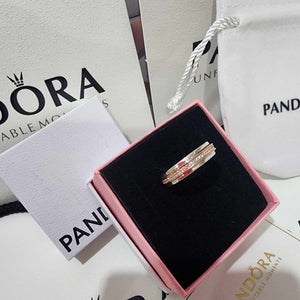 ANILLO LOGO Y PAVE 2 TONOTS SIGNATURE PANDORA + KIT DE REGALO