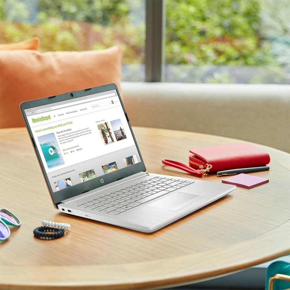 Laptop HP 14, Intel Celeron N4020, 4 GB de RAM, 64 GB de almacenamiento, pantalla HD Micro-edge de 14 pulgadas, Windows 11 Home, delgada y portátil, gráficos 4K, un año de Microsoft 365 (14-dq0040nr, 2021, blanco copo de nieve ) 