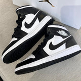 JORDAN 1 MID PANDA